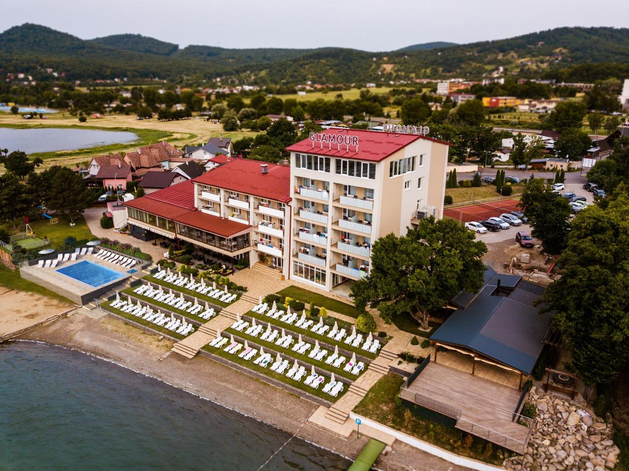 Hotel Glamour Kaluza Exterior photo