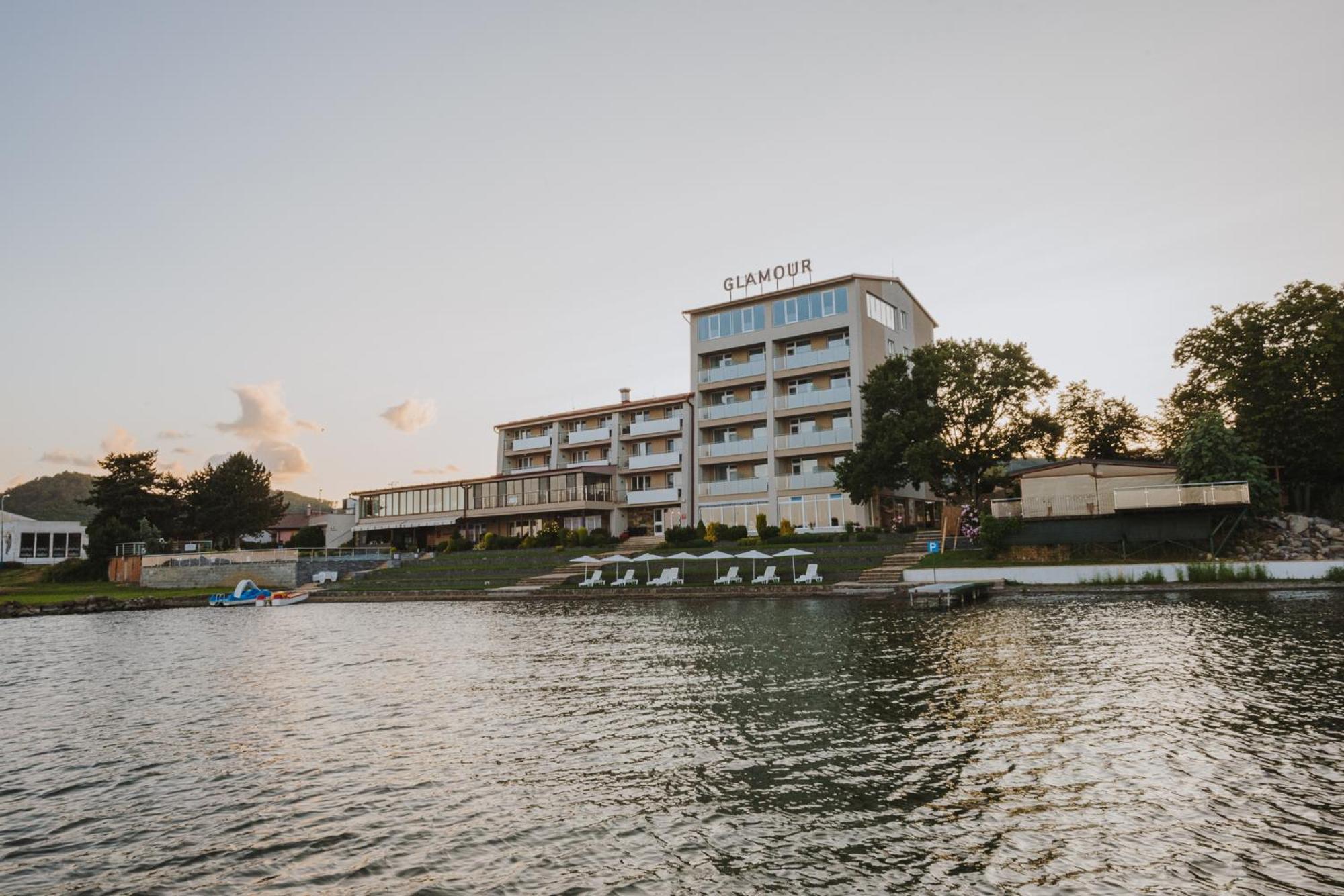 Hotel Glamour Kaluza Exterior photo